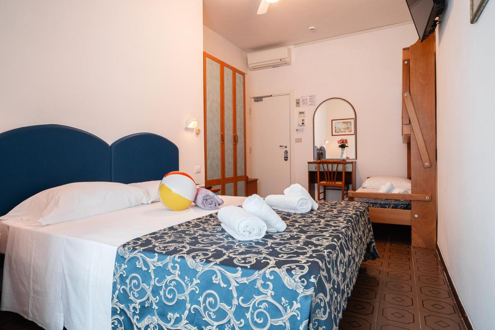 Blu Star Hotel Gabicce Mare Bagian luar foto