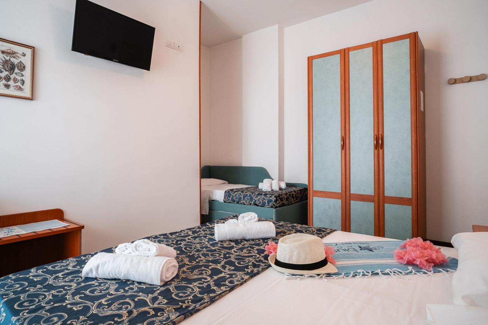 Blu Star Hotel Gabicce Mare Bagian luar foto