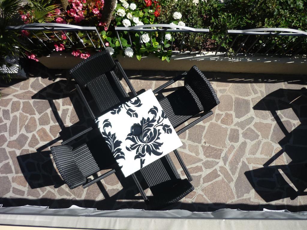 Blu Star Hotel Gabicce Mare Ruang foto