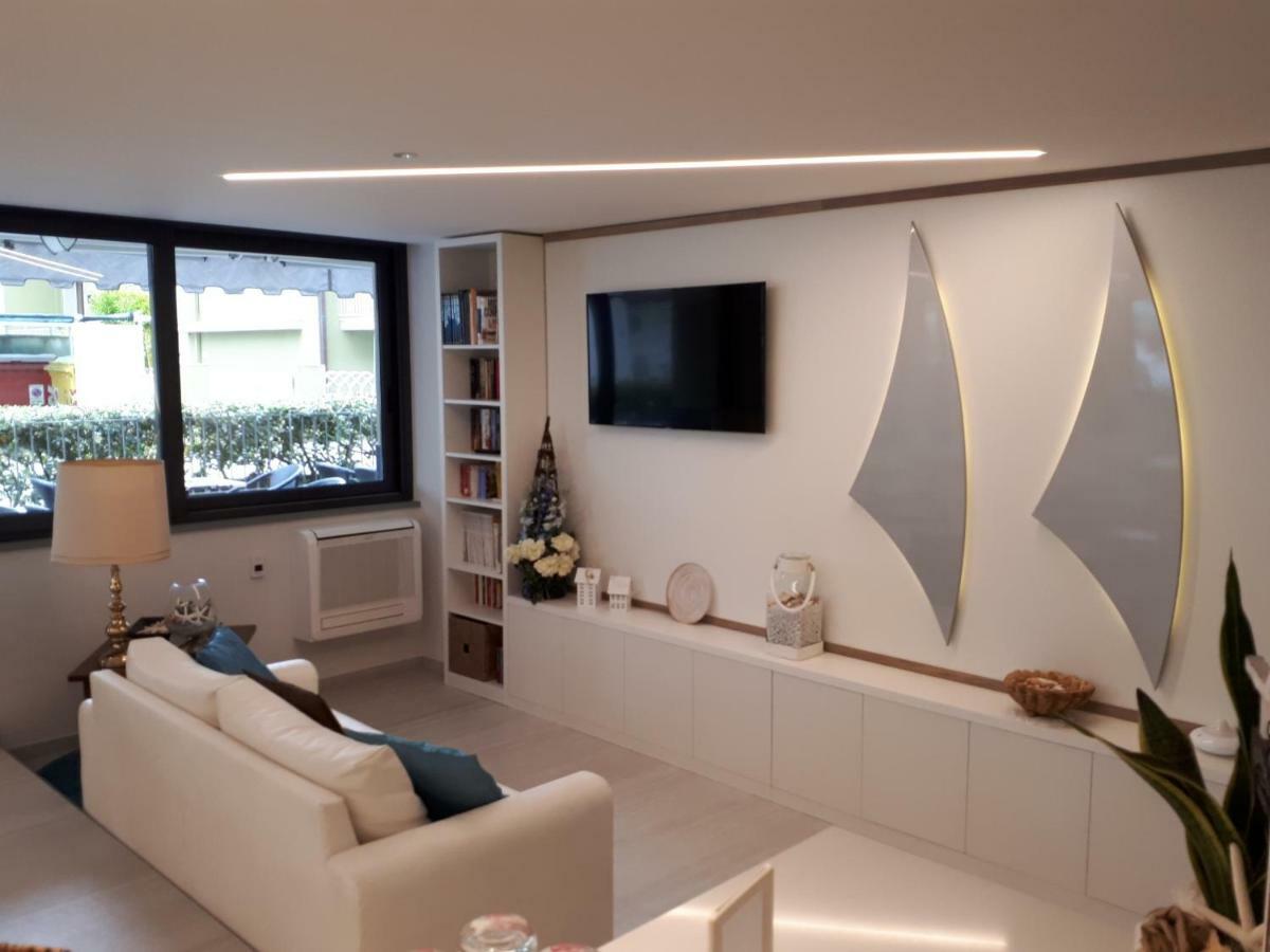 Blu Star Hotel Gabicce Mare Bagian luar foto