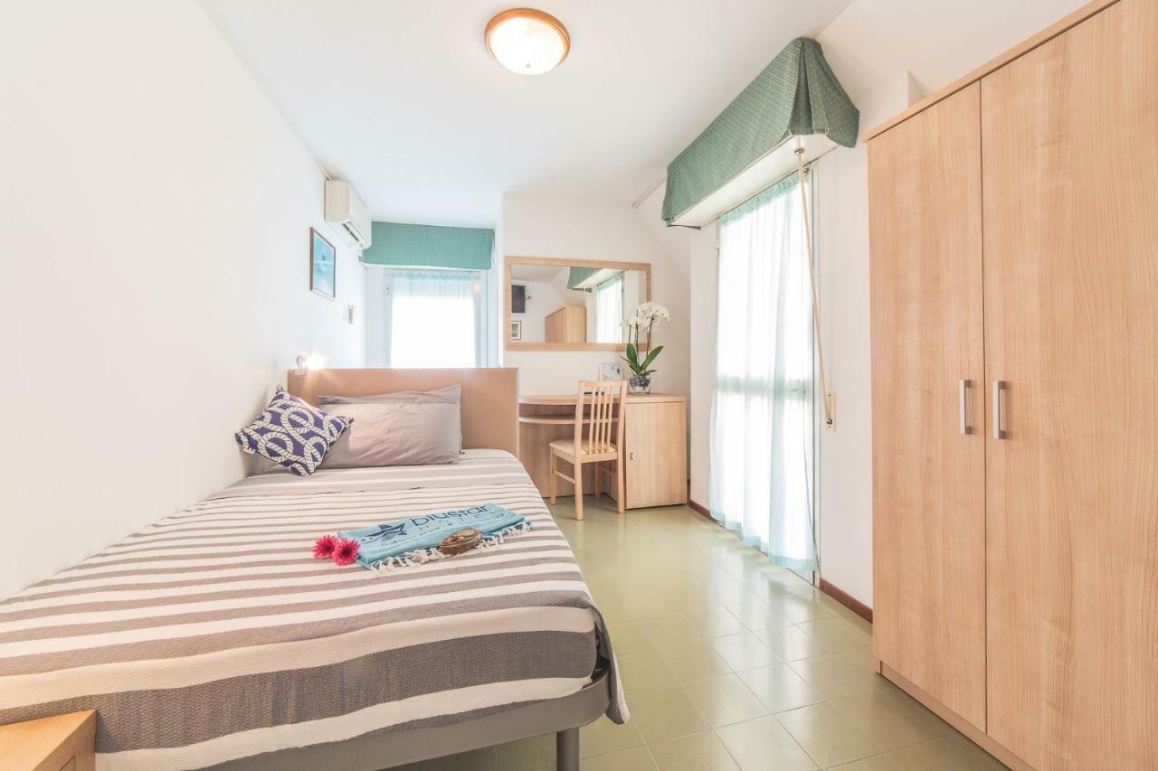 Blu Star Hotel Gabicce Mare Bagian luar foto